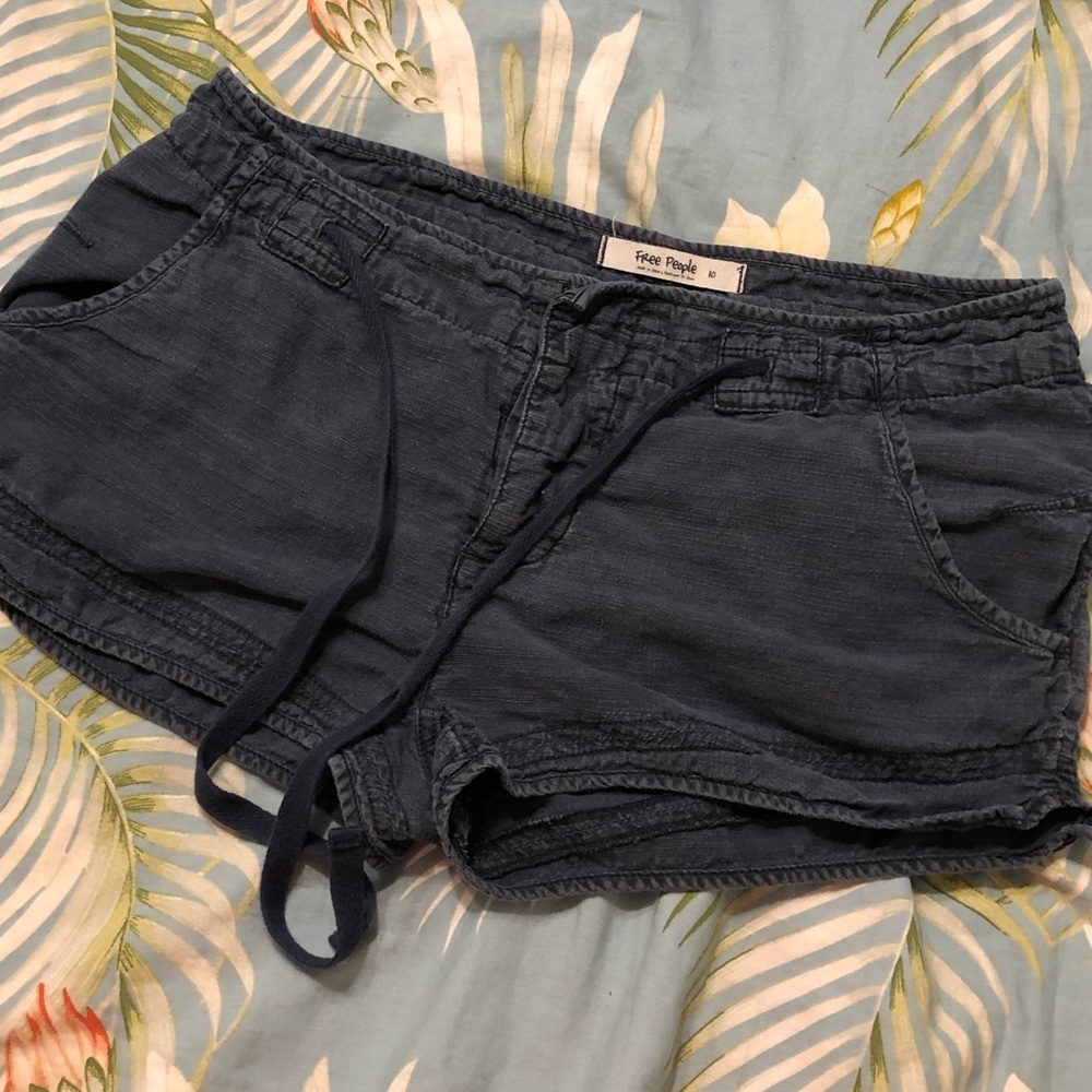 Free People Navy Blue Drawstring Casual Linen Women’s Shorts